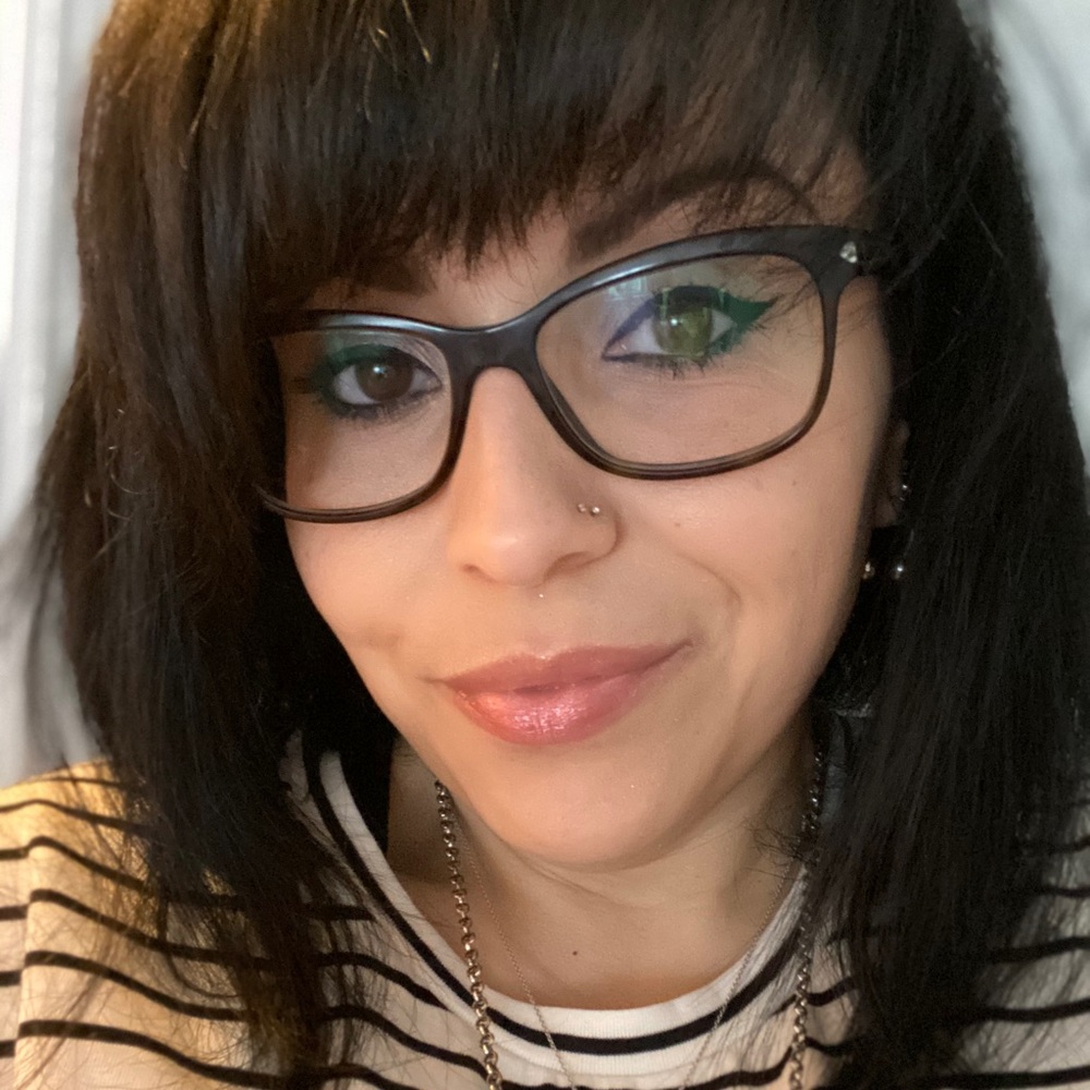 Meet your Posher, Nikole